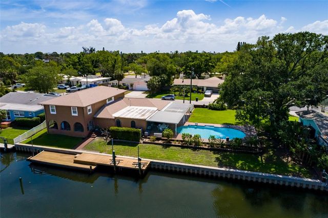 1449 45TH AVENUE NE, St Petersburg, FL 33703