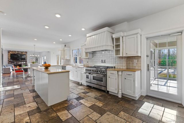 36 Scofield Road, Pound Ridge, NY 10576