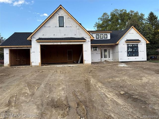5518 Leafwood, Commerce Twp, MI 48382