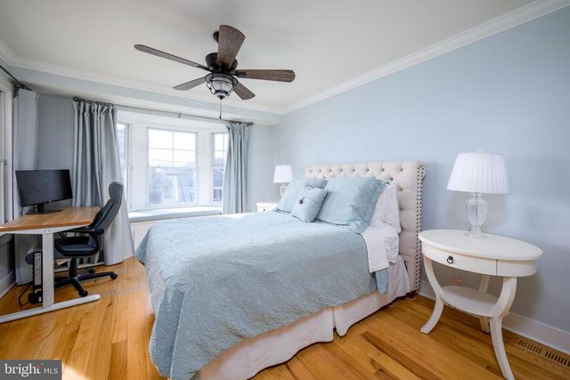 211 STRATFORD AVE, Beach Haven, NJ 08008