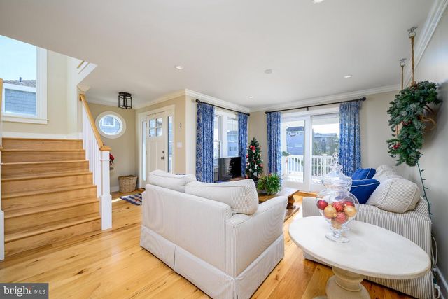 211 STRATFORD AVE, Beach Haven, NJ 08008