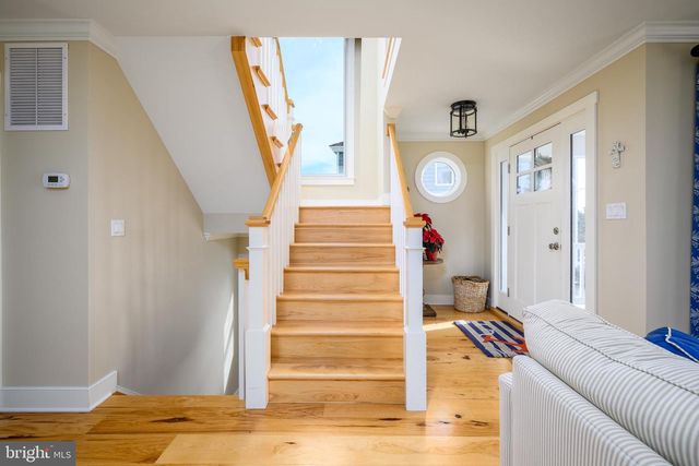 211 STRATFORD AVE, Beach Haven, NJ 08008