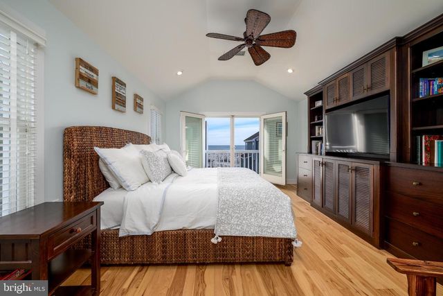 211 STRATFORD AVE, Beach Haven, NJ 08008