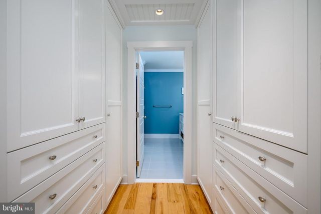 211 STRATFORD AVE, Beach Haven, NJ 08008