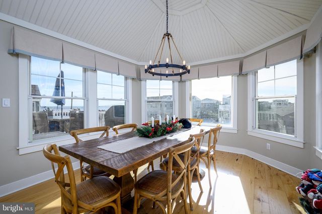 211 STRATFORD AVE, Beach Haven, NJ 08008