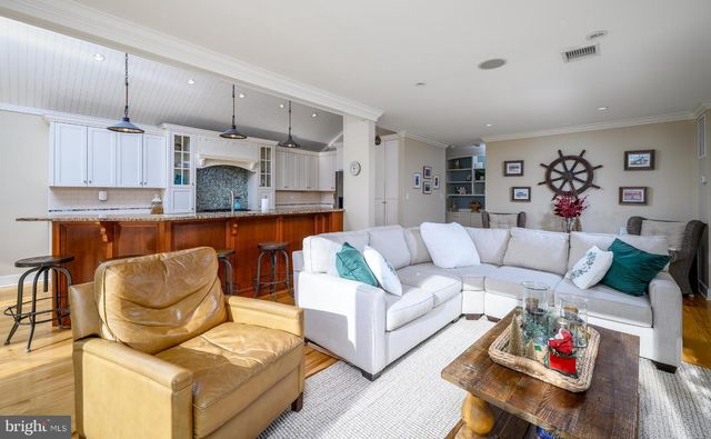 211 STRATFORD AVE, Beach Haven, NJ 08008