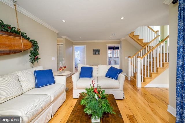 211 STRATFORD AVE, Beach Haven, NJ 08008