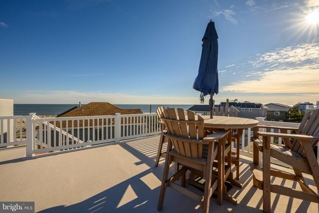 211 STRATFORD AVE, Beach Haven, NJ 08008