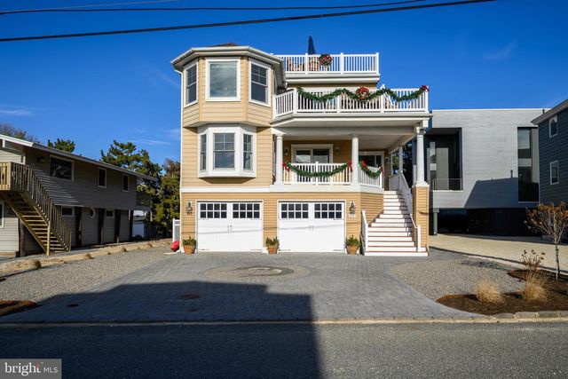 211 STRATFORD AVE, Beach Haven, NJ 08008