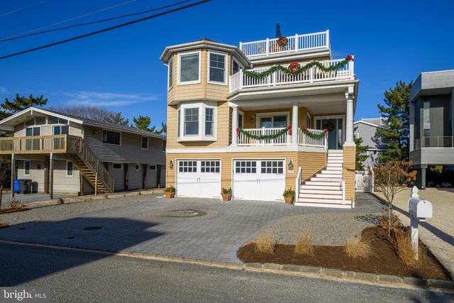 211 STRATFORD AVE, Beach Haven, NJ 08008