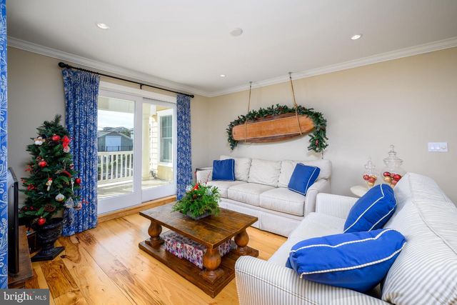 211 STRATFORD AVE, Beach Haven, NJ 08008