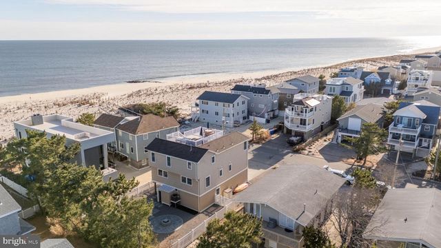 211 STRATFORD AVE, Beach Haven, NJ 08008