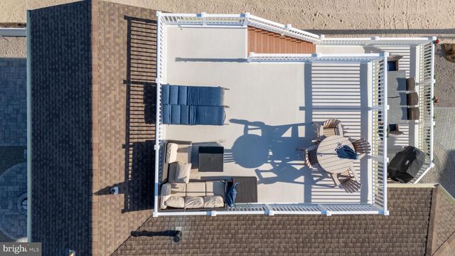 211 STRATFORD AVE, Beach Haven, NJ 08008