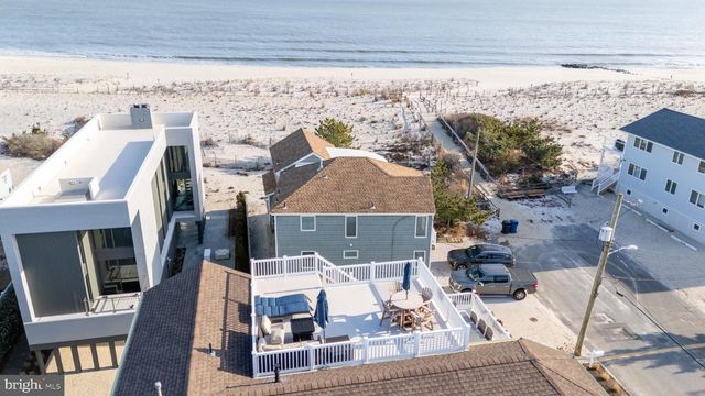 211 STRATFORD AVE, Beach Haven, NJ 08008
