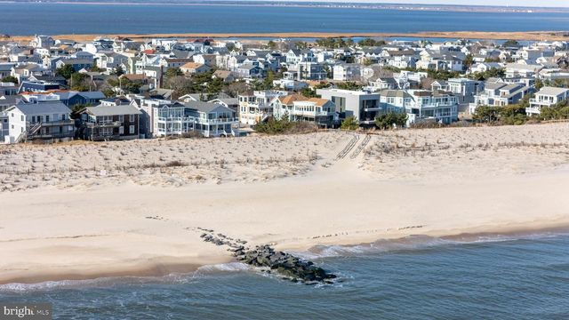 211 STRATFORD AVE, Beach Haven, NJ 08008