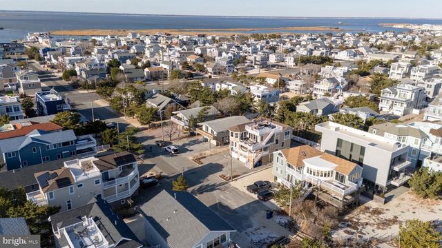 211 STRATFORD AVE, Beach Haven, NJ 08008