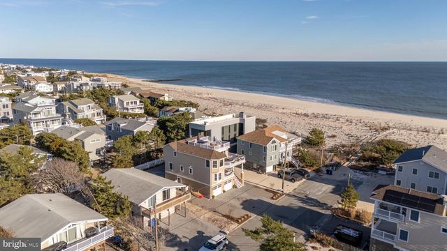211 STRATFORD AVE, Beach Haven, NJ 08008