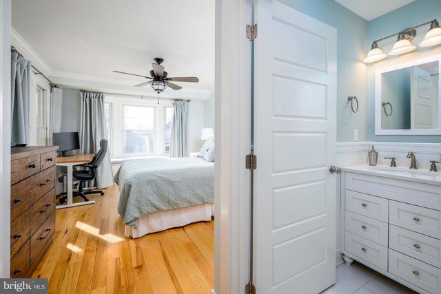 211 STRATFORD AVE, Beach Haven, NJ 08008