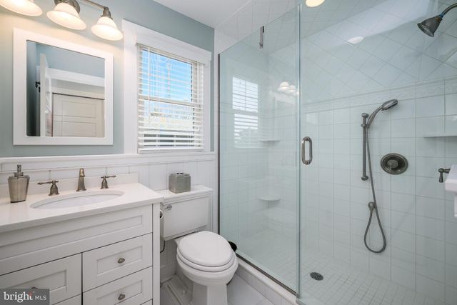 211 STRATFORD AVE, Beach Haven, NJ 08008