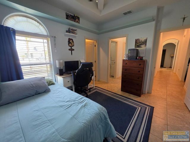 19 Whooping Crane Dr., Laguna Vista, TX 78578