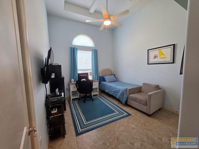 19 Whooping Crane Dr., Laguna Vista, TX 78578