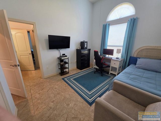 19 Whooping Crane Dr., Laguna Vista, TX 78578