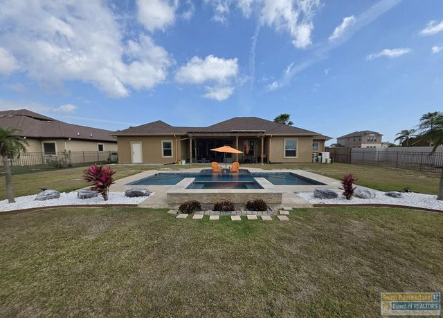 19 Whooping Crane Dr., Laguna Vista, TX 78578