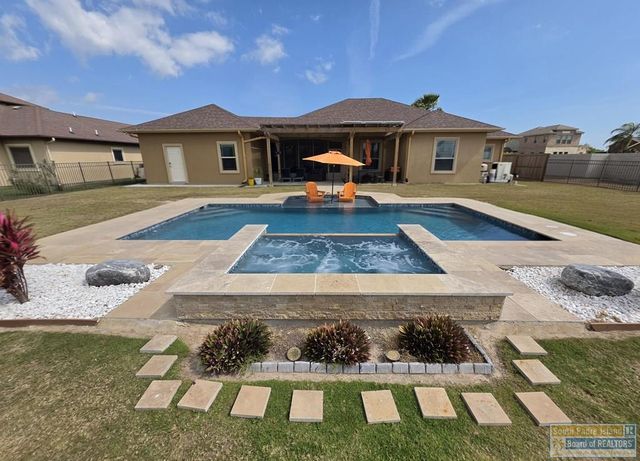 19 Whooping Crane Dr., Laguna Vista, TX 78578