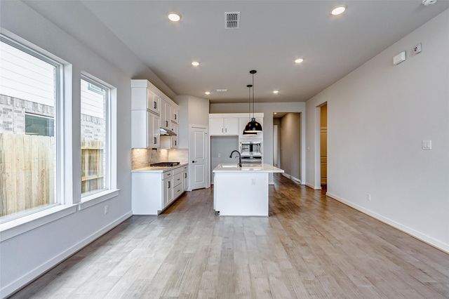 1214 Timber Brook Drive, Missouri City, TX 77459