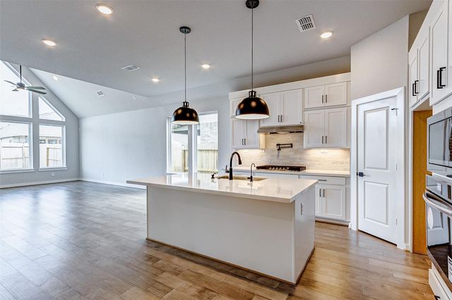 1214 Timber Brook Drive, Missouri City, TX 77459