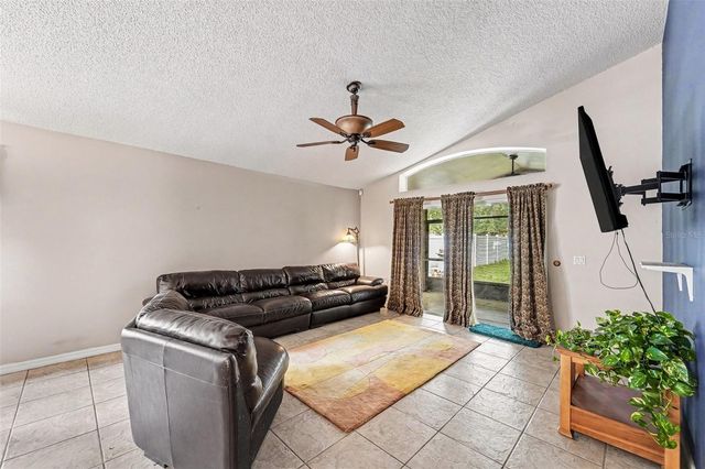 8376 LAKE AMHURST TRAIL, Orlando, FL 32829
