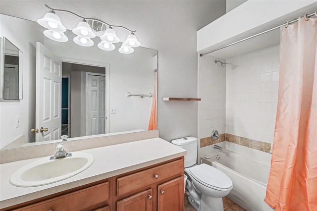 8376 LAKE AMHURST TRAIL, Orlando, FL 32829