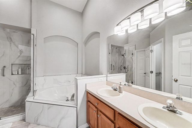 8376 LAKE AMHURST TRAIL, Orlando, FL 32829