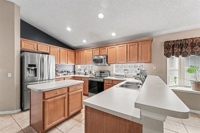 8376 LAKE AMHURST TRAIL, Orlando, FL 32829