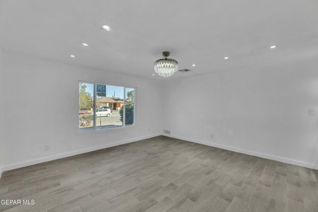 10073 Yukon Street, El Paso, TX 79924