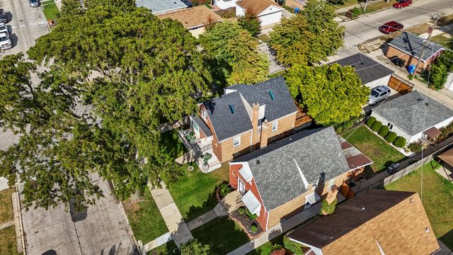 6201 S MEADE Avenue, Chicago, IL 60638