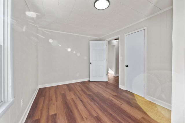 580 W PINE ST, Selmer, TN 38375