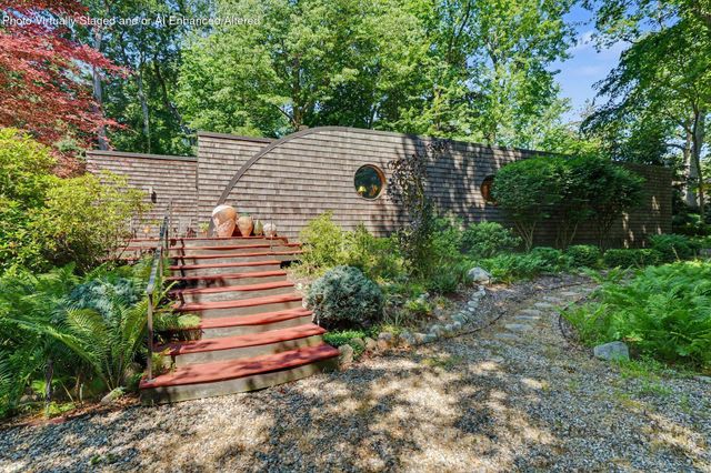 3820 Hiawatha Drive, Michigan City, IN 46360