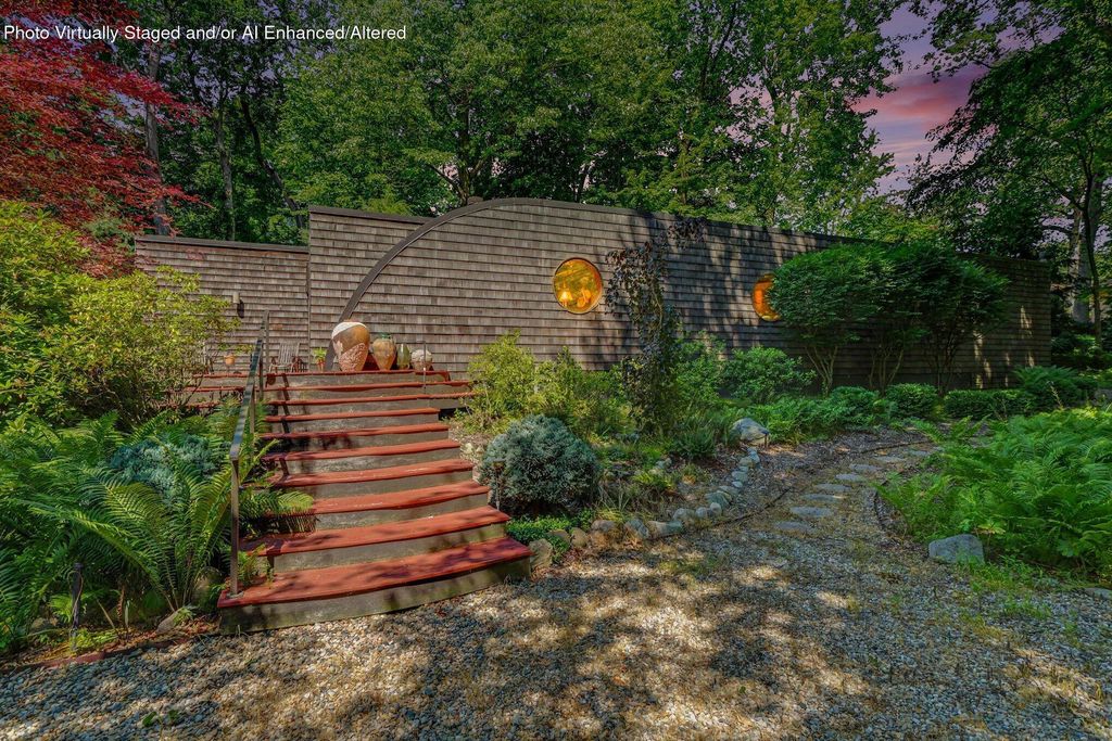 3820 Hiawatha Drive, Michigan City, IN 46360
