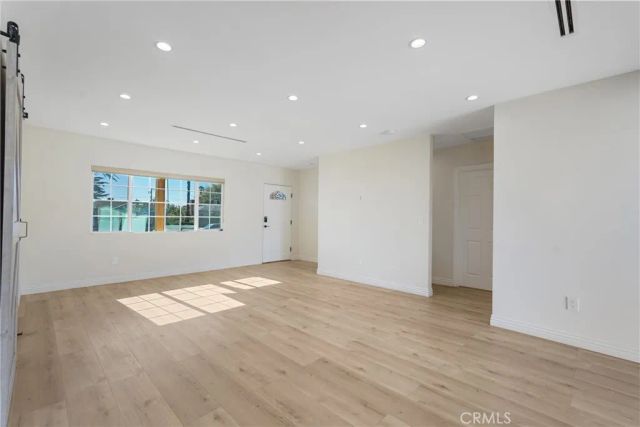 12317 Roscoe, Sun Valley, CA 91352