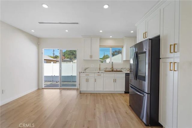 12317 Roscoe, Sun Valley, CA 91352