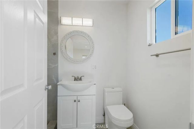 12317 Roscoe, Sun Valley, CA 91352