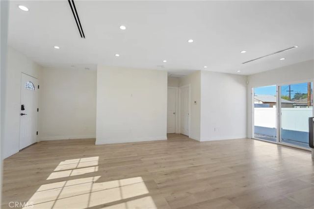 12317 Roscoe, Sun Valley, CA 91352