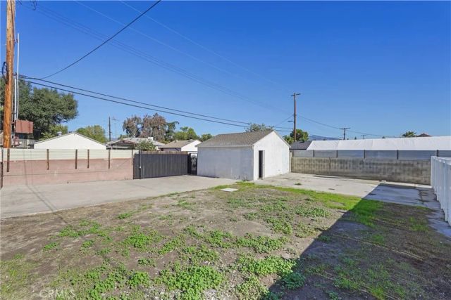 12317 Roscoe, Sun Valley, CA 91352