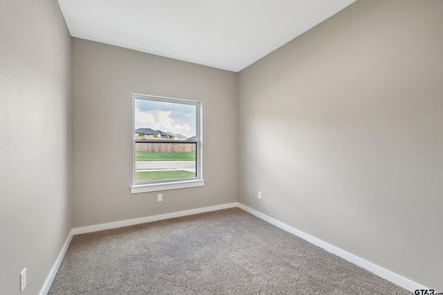 16418 Crossing Circle, Lindale, TX 75771