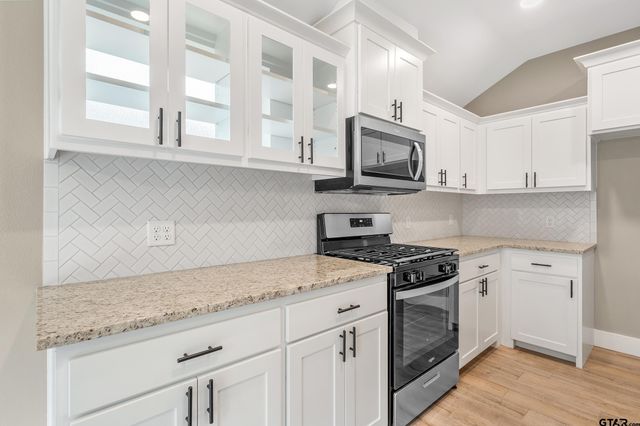 16418 Crossing Circle, Lindale, TX 75771