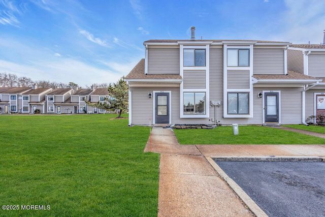 802 Sandra Place, Brick, NJ 08724