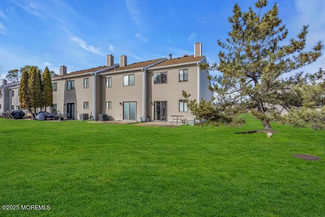 802 Sandra Place, Brick, NJ 08724