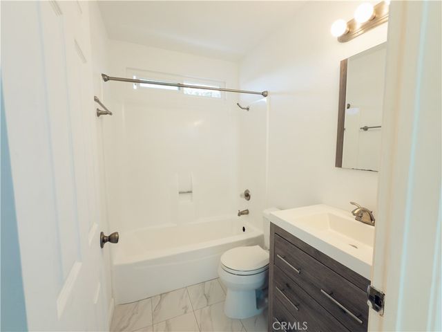 22722 Malaga, Lake Forest, CA 92630