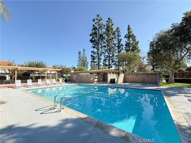 22722 Malaga, Lake Forest, CA 92630